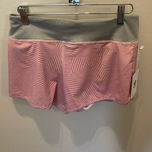 Rabbit Hopper 4” Short - NEW with Tags